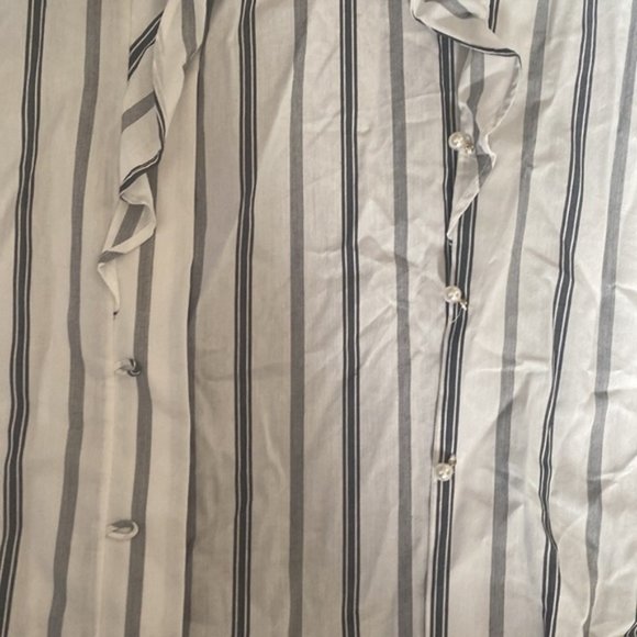 Karl lagerfeld size small button down blouse vertical stripe - Picture 3 of 5